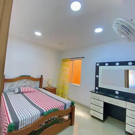Apartamento Familiar En Cartago Exterior photo